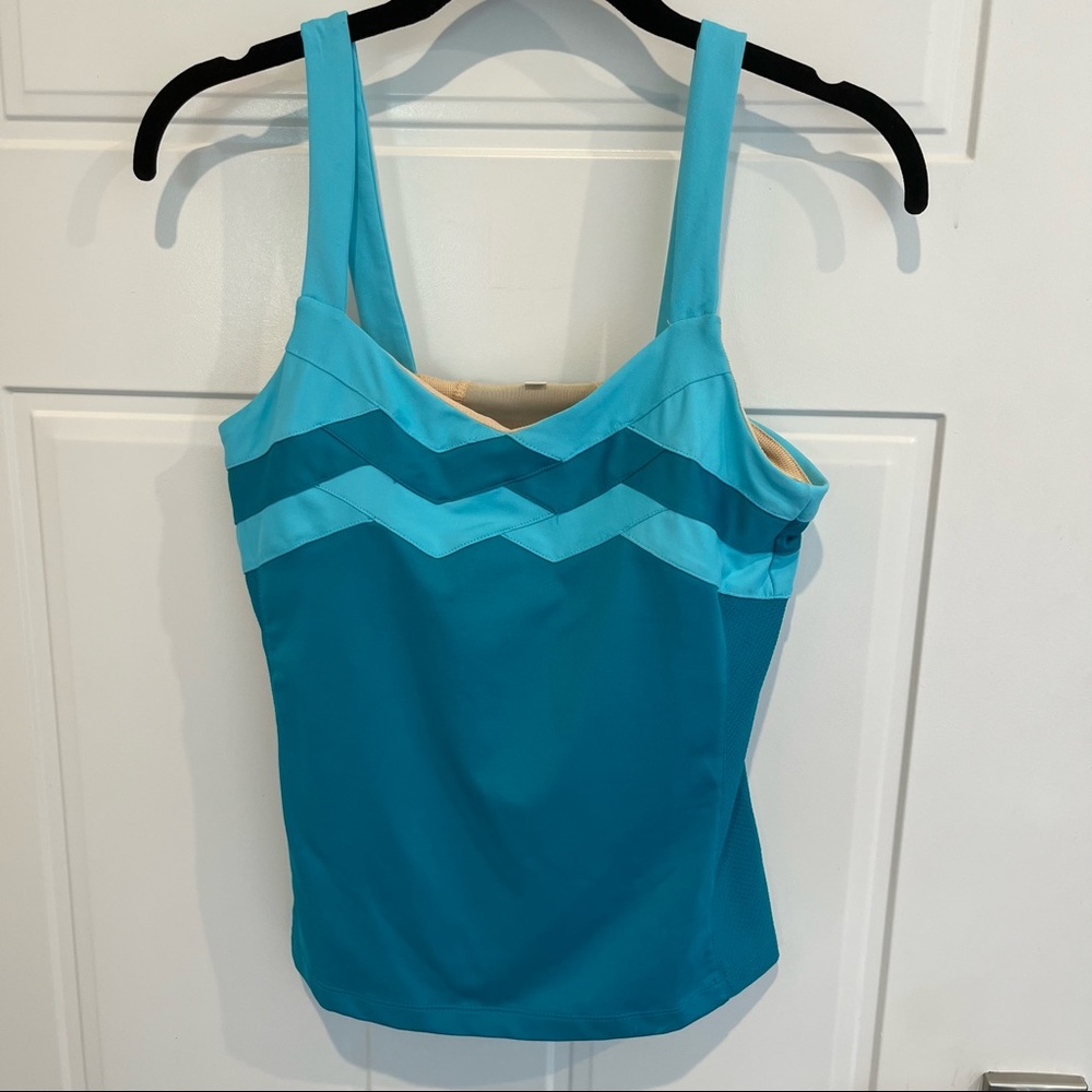 Tail Athleisure Swim Top Sz S